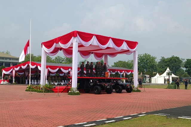 Panglima TNI dan Kapolri Diangkat Jadi Warga Kehormatan Korpasgat di Bandung